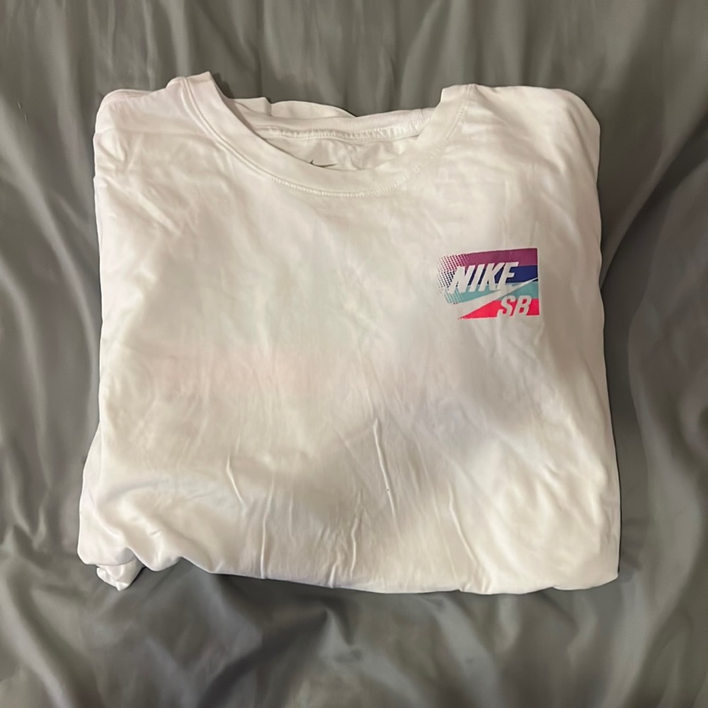 Nike SB Shirt